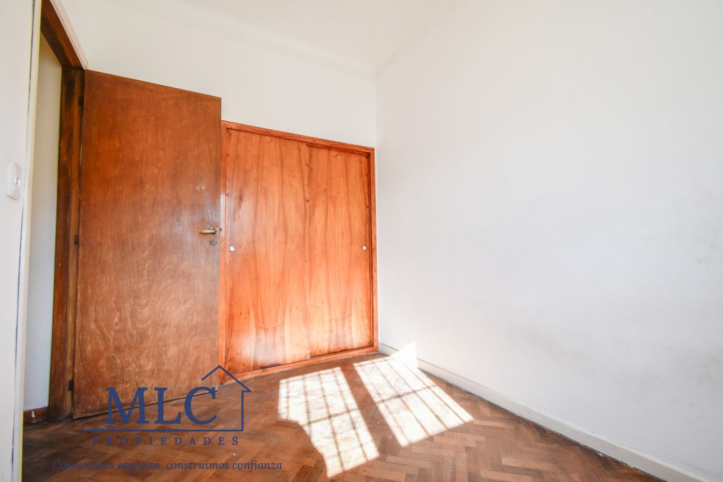 PH EN VENTA - 4 AMBIENTES + ESTUDIO INDEPENDIENTE + TERRAZA - SIN EXPENSAS