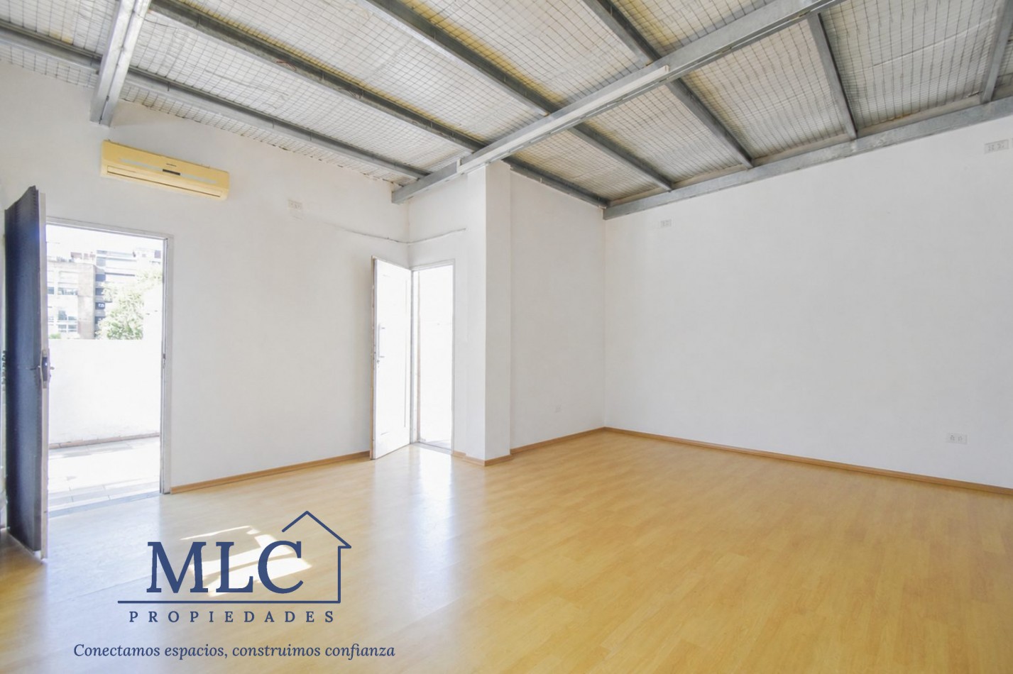 PH EN VENTA - 4 AMBIENTES + ESTUDIO INDEPENDIENTE + TERRAZA - SIN EXPENSAS