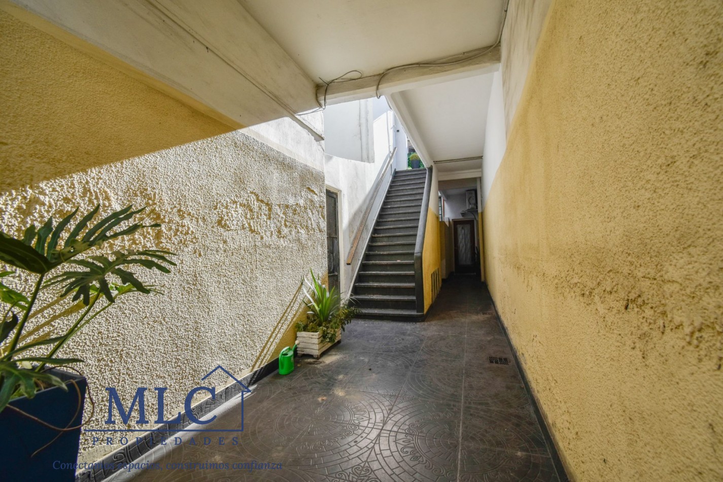 PH EN VENTA - 4 AMBIENTES + ESTUDIO INDEPENDIENTE + TERRAZA - SIN EXPENSAS