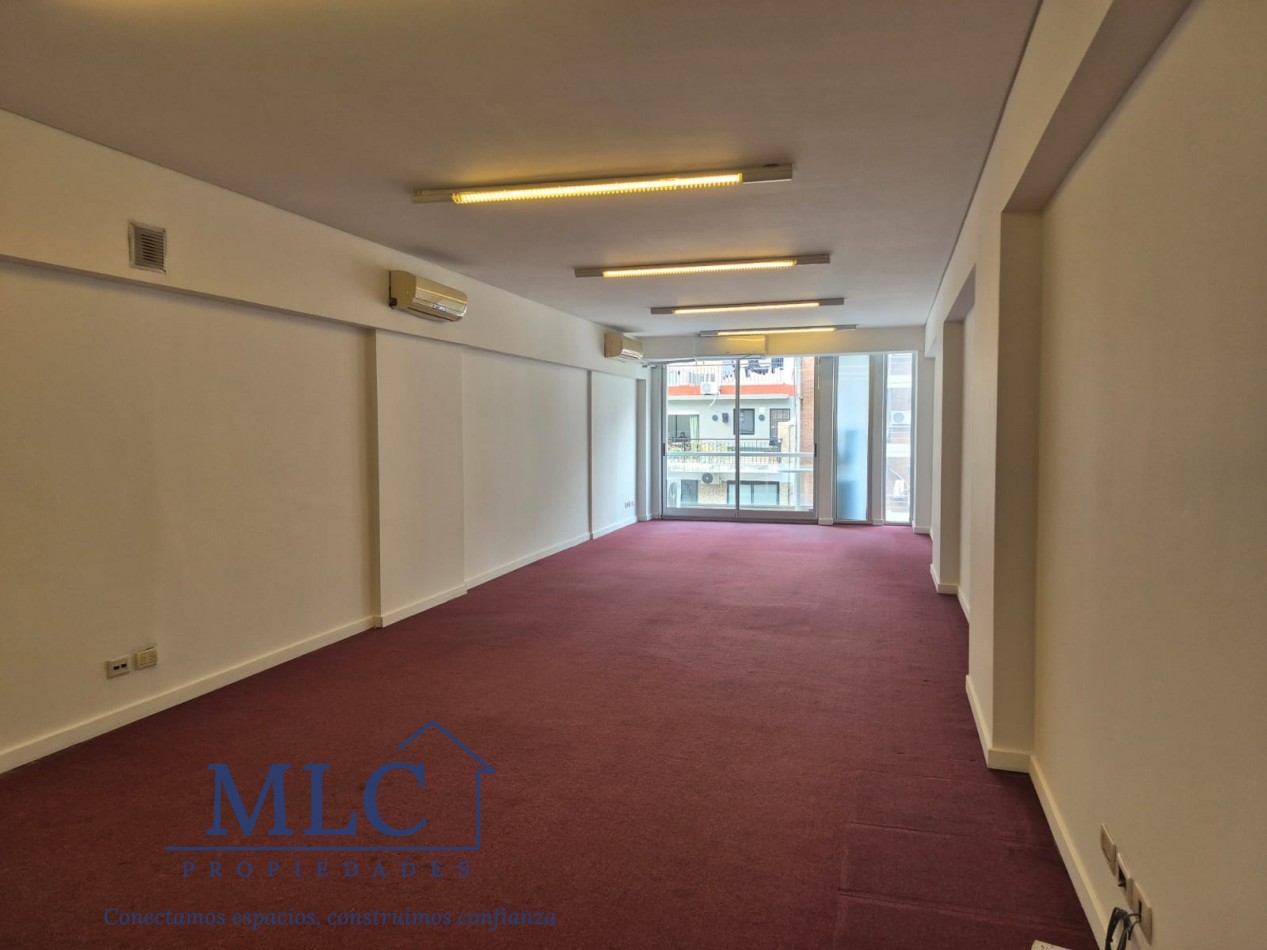 OFICINA EN ALQUILER - IDEAL ESTUDIO / CONSULTORIO