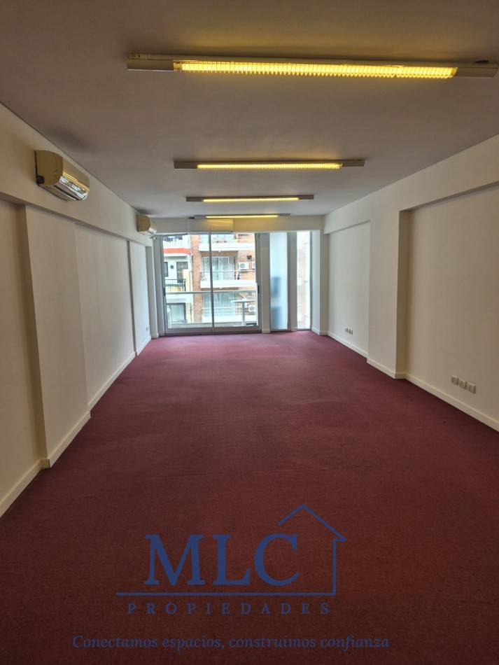 OFICINA EN ALQUILER - IDEAL ESTUDIO / CONSULTORIO