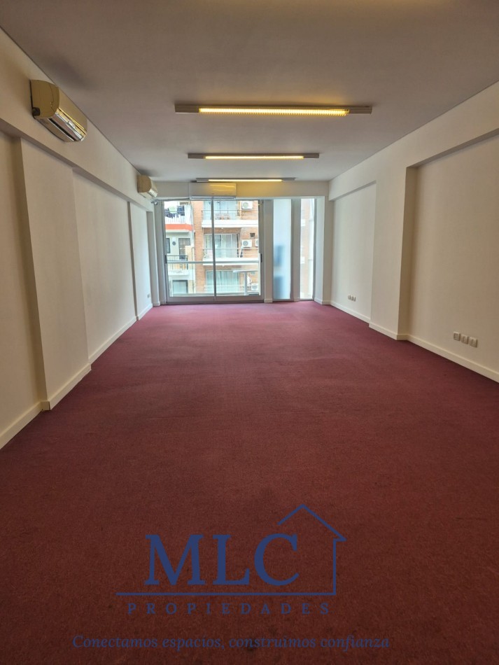 OFICINA EN ALQUILER - IDEAL ESTUDIO / CONSULTORIO