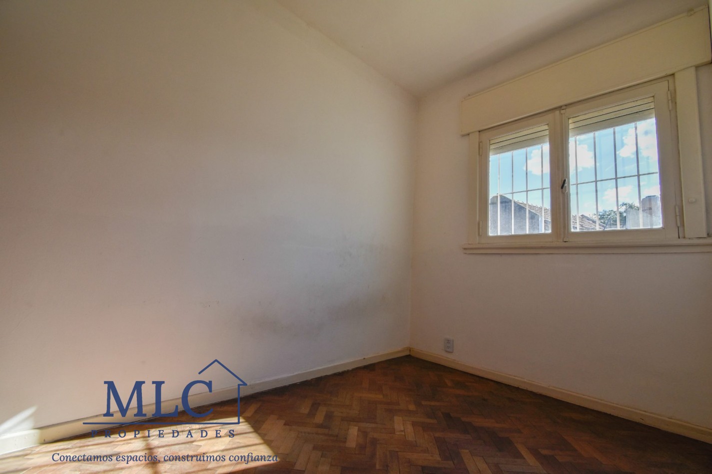 PH EN VENTA - 4 AMBIENTES + ESTUDIO INDEPENDIENTE + TERRAZA - SIN EXPENSAS