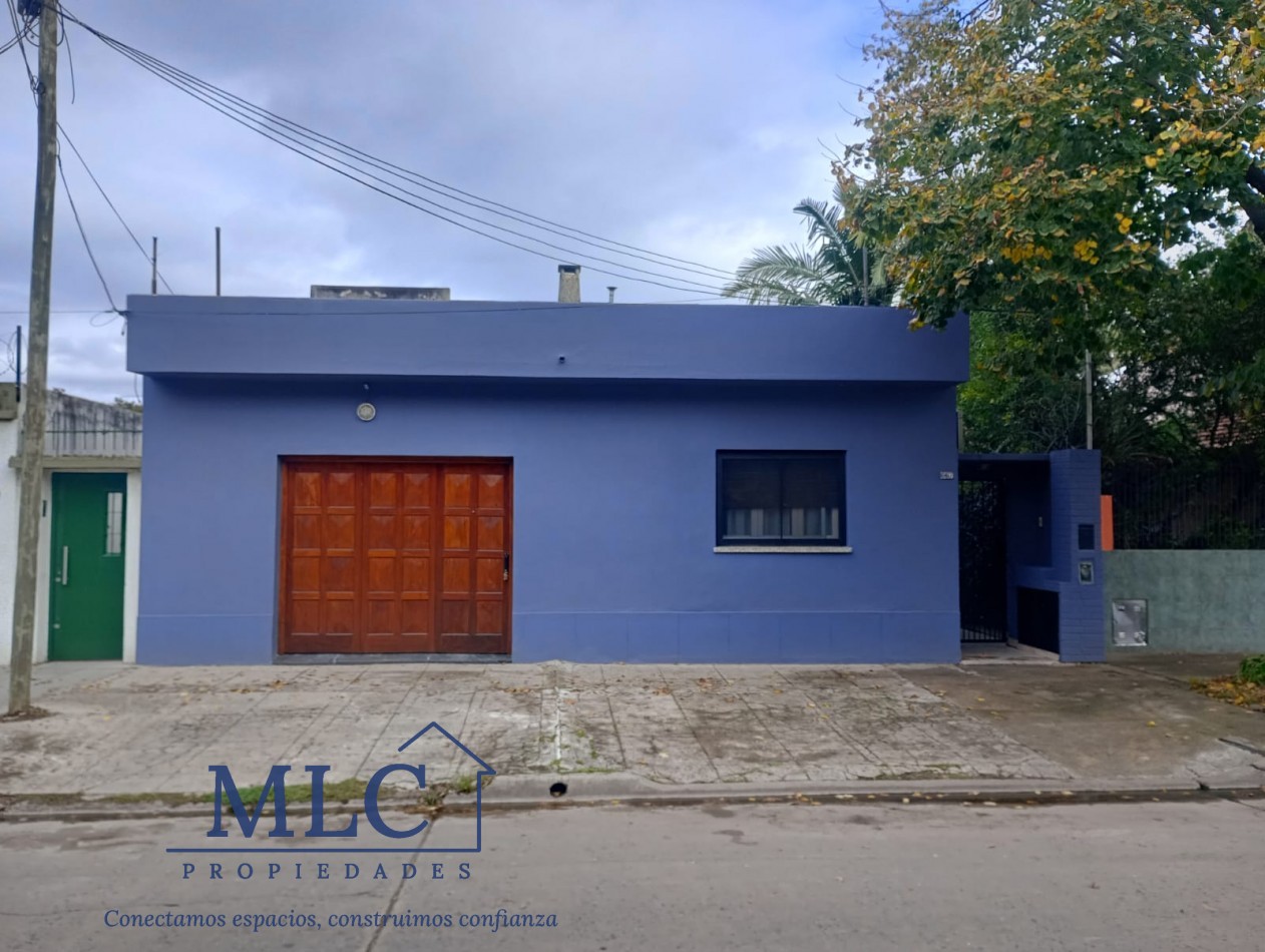PH EN VENTA AL FRENTE CON TERRAZA Y COCHERA EN LAVALLOL