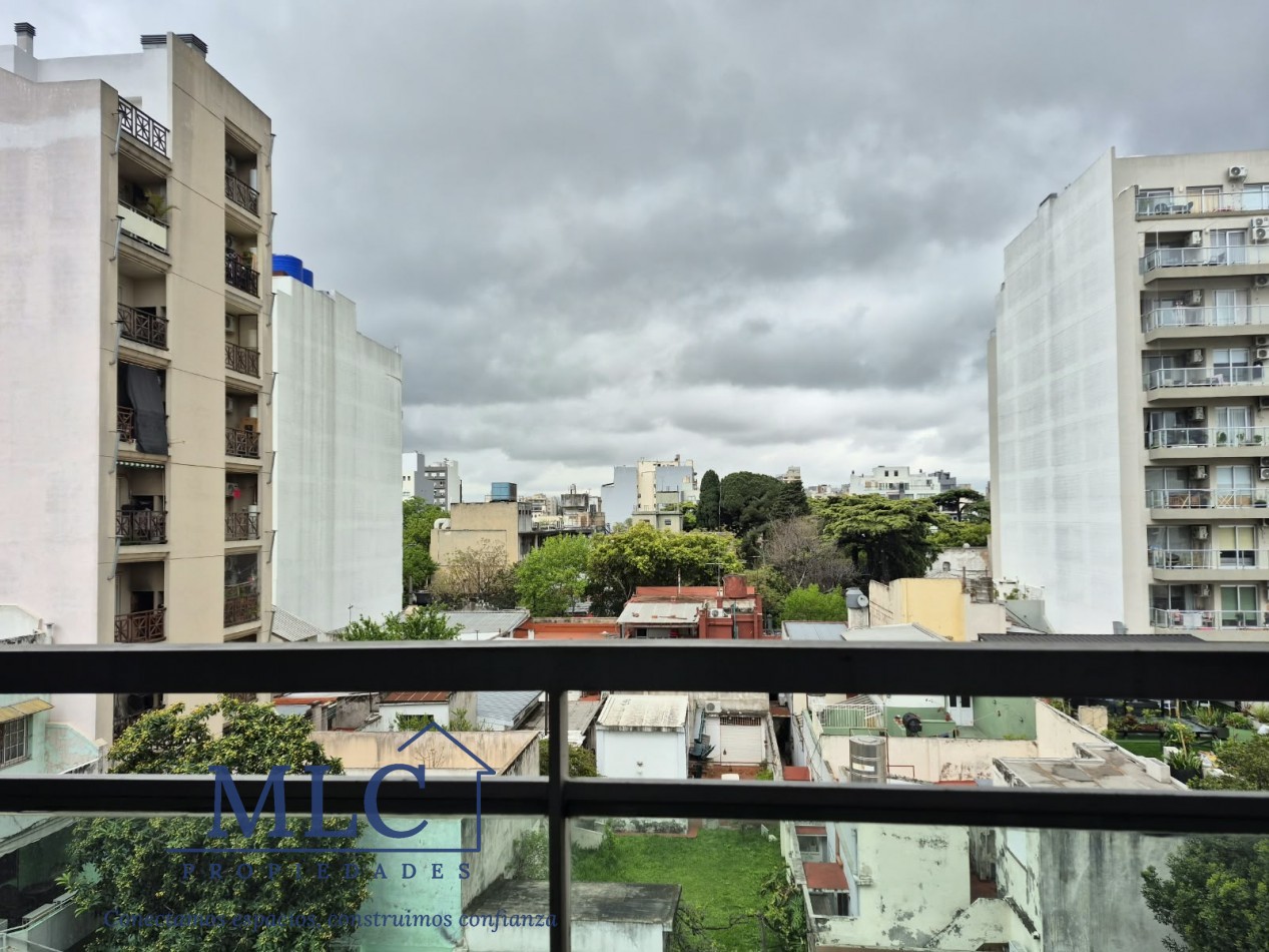 ALQUILER DEPARTAMENTO CON BALCON - VISTA ABIERTA - TODO LUZ