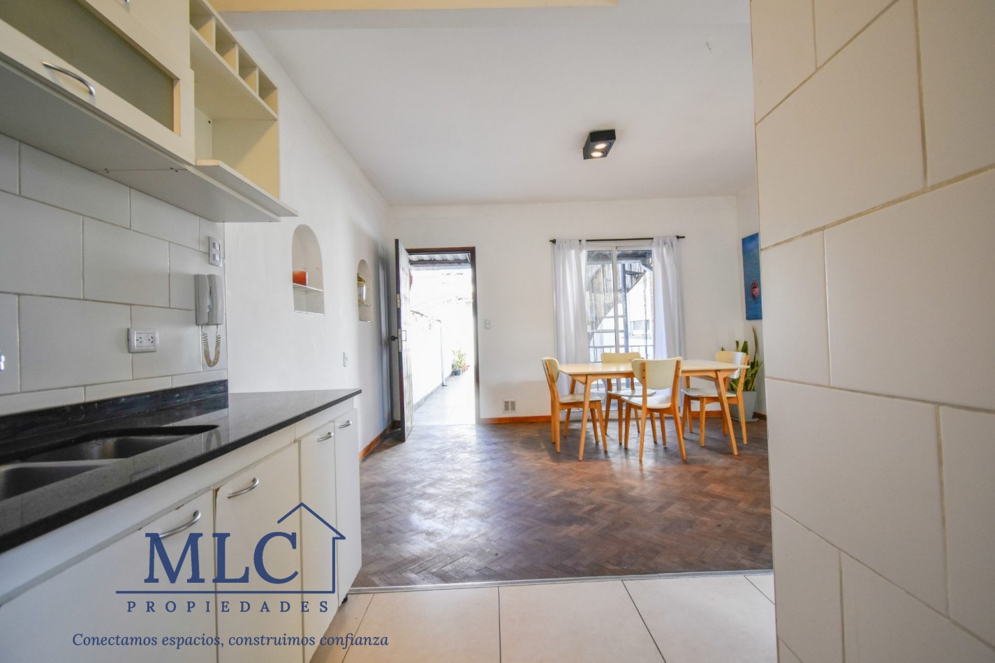 PH EN VENTA - 4 AMBIENTES + ESTUDIO INDEPENDIENTE + TERRAZA - SIN EXPENSAS