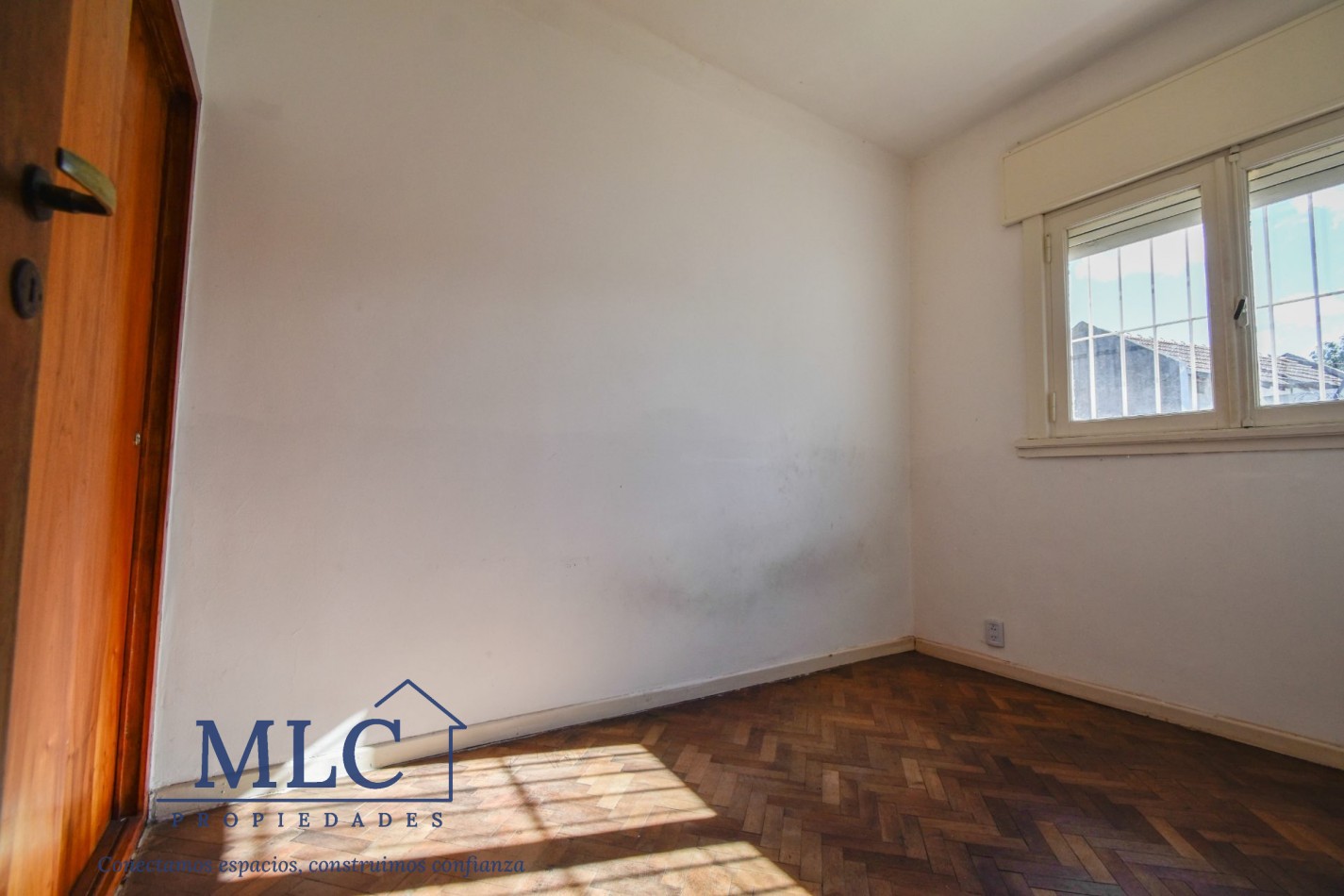 PH EN VENTA - 4 AMBIENTES + ESTUDIO INDEPENDIENTE + TERRAZA - SIN EXPENSAS