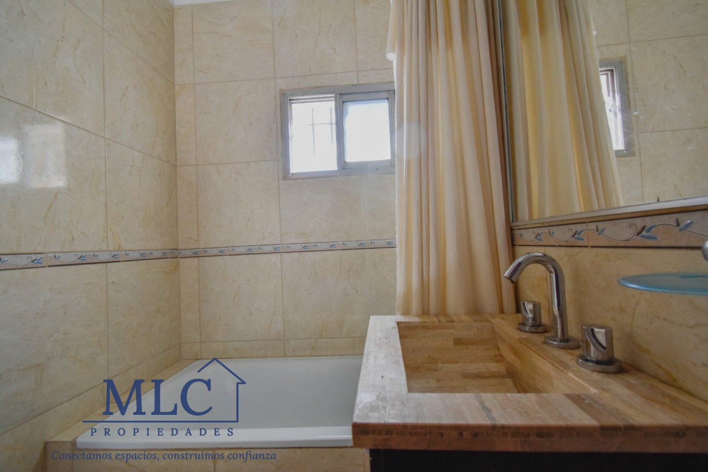 PH EN VENTA - 4 AMBIENTES + ESTUDIO INDEPENDIENTE + TERRAZA - SIN EXPENSAS