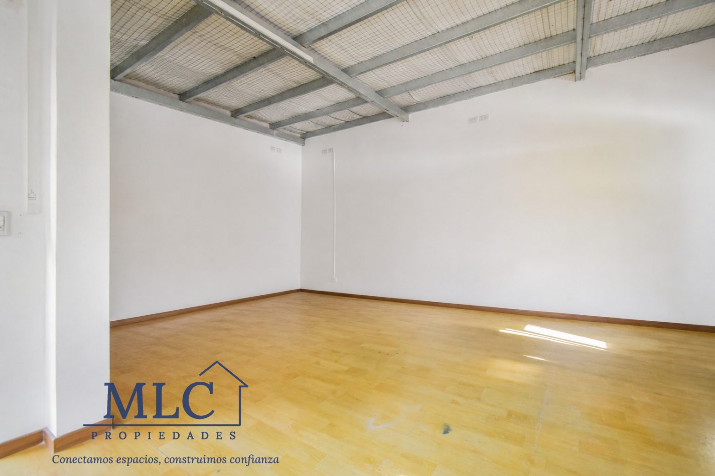 PH EN VENTA - 4 AMBIENTES + ESTUDIO INDEPENDIENTE + TERRAZA - SIN EXPENSAS