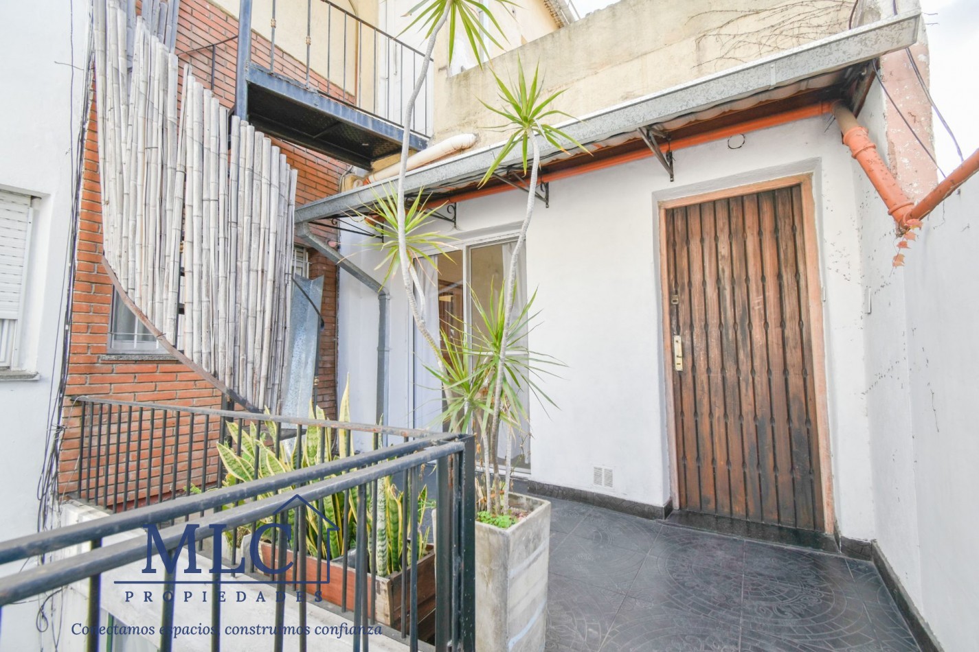 PH EN VENTA - 4 AMBIENTES + ESTUDIO INDEPENDIENTE + TERRAZA - SIN EXPENSAS