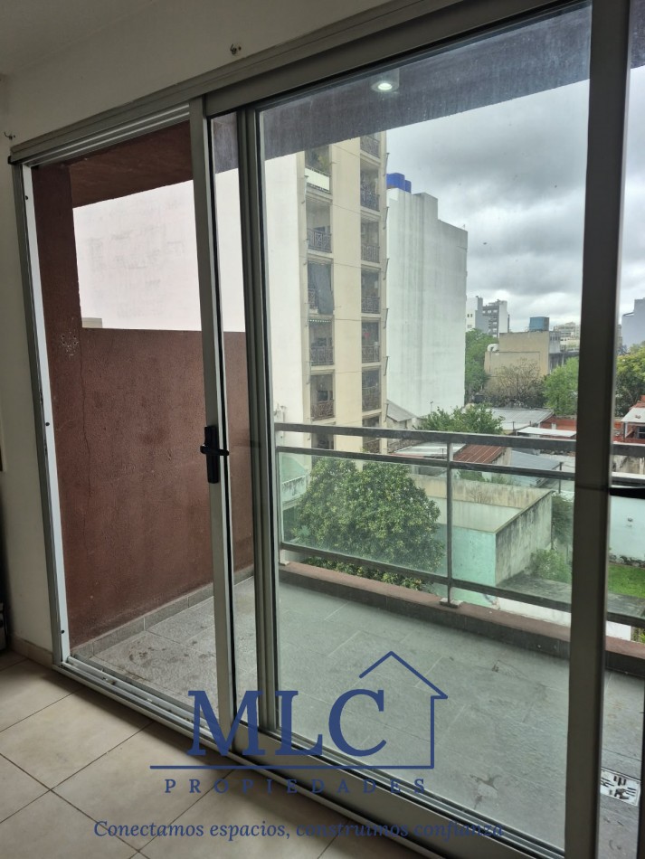 ALQUILER DEPARTAMENTO CON BALCON - VISTA ABIERTA - TODO LUZ