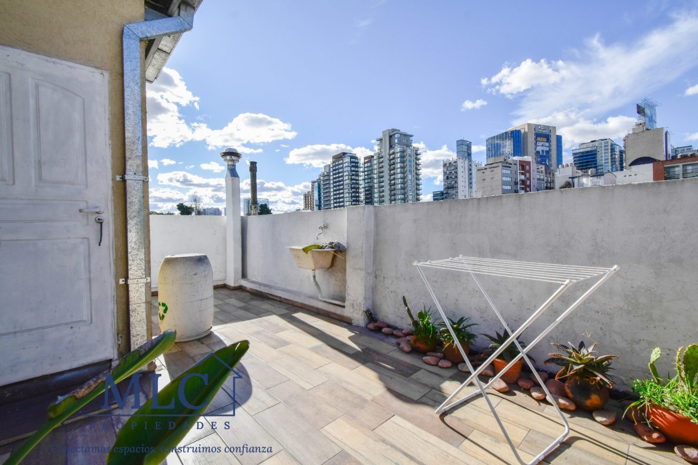 PH EN VENTA - 4 AMBIENTES + ESTUDIO INDEPENDIENTE + TERRAZA - SIN EXPENSAS