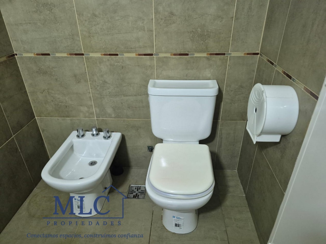 VENTA DEPARTAMENTO USO COMERCIAL - IDEAL ESTUDIO / CONSULTORIO