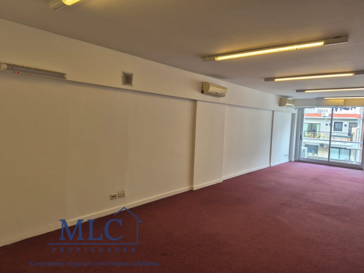VENTA DEPARTAMENTO USO COMERCIAL - IDEAL ESTUDIO / CONSULTORIO