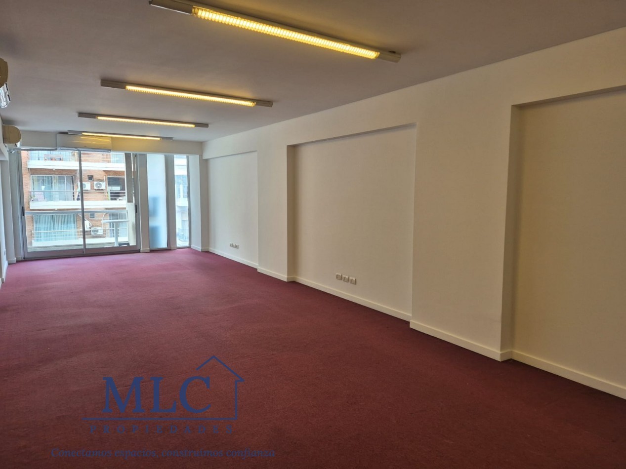 VENTA DEPARTAMENTO USO COMERCIAL - IDEAL ESTUDIO / CONSULTORIO